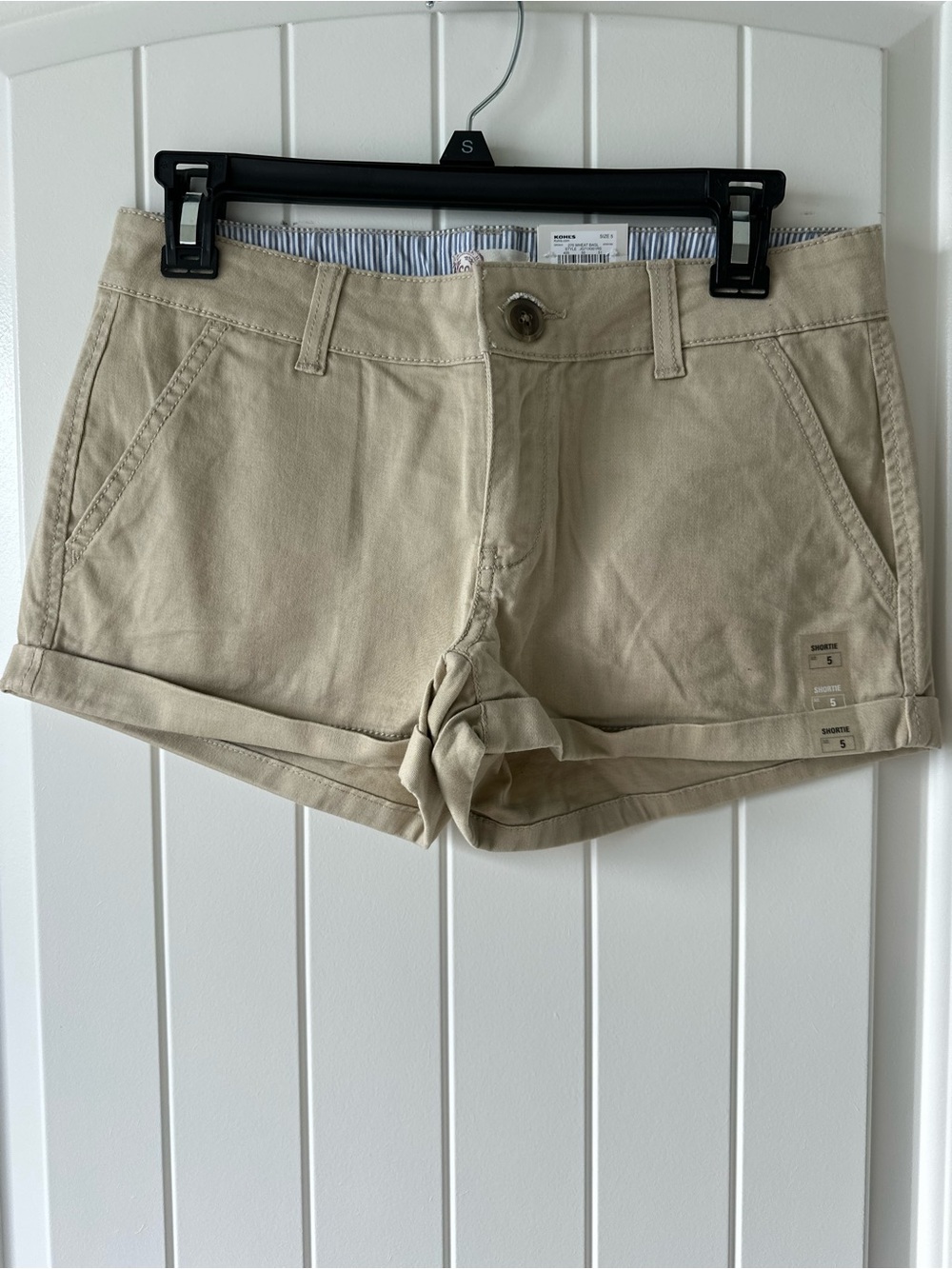 Kohl's Women's Tan High-Rise Cuffed Shorts